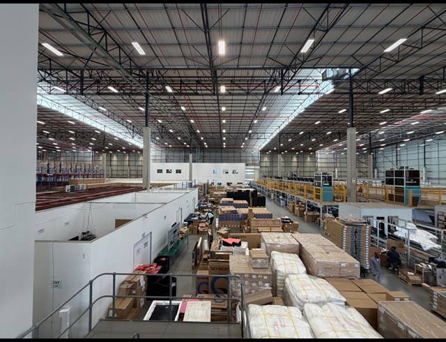 11,366M² WAREHOUSE TO LET IN CHLOORKOP